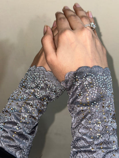 Elegant Silver Iranian Fancy Sleeves