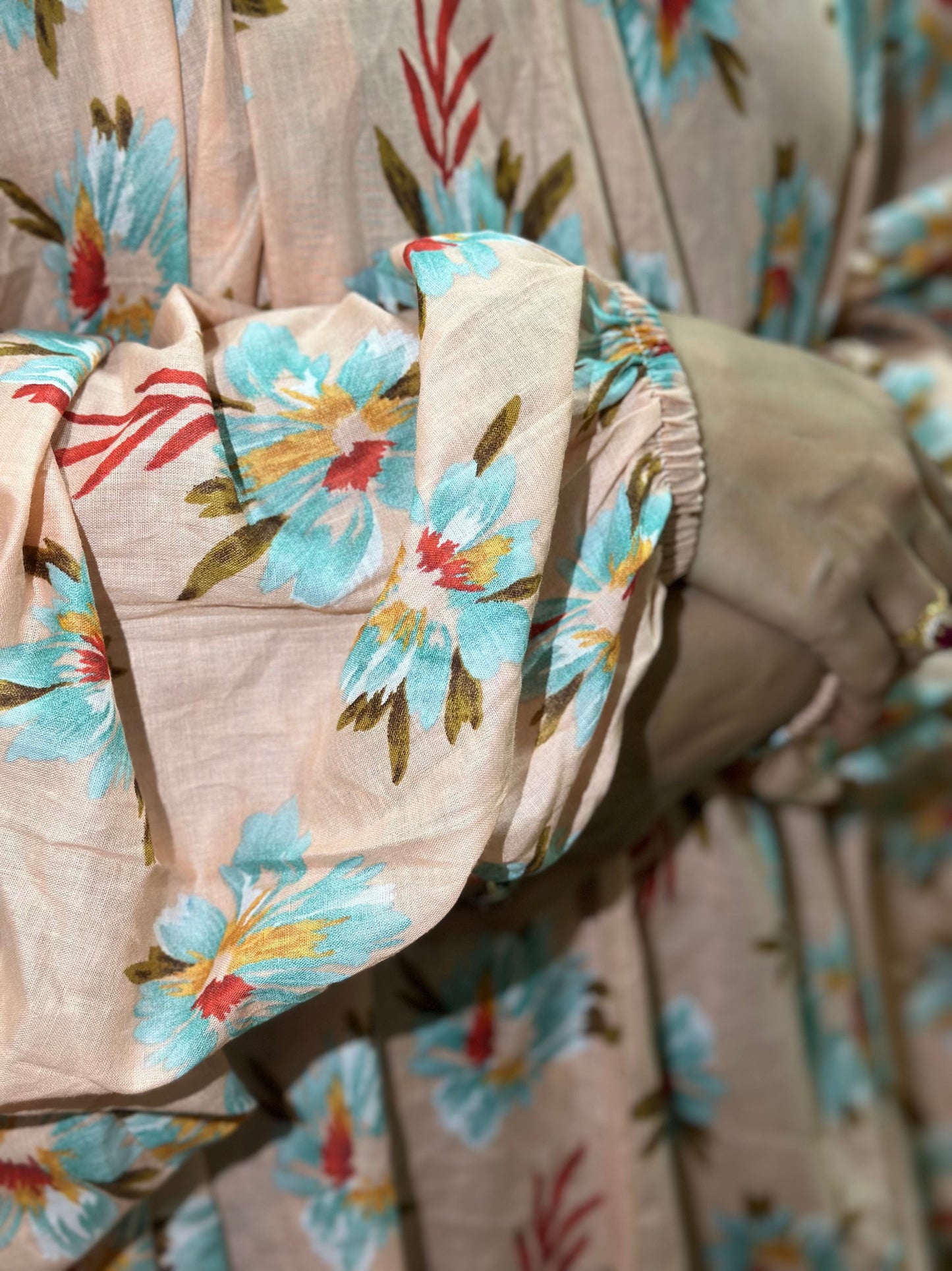 Soft Peach Floral Namaz Chador – Modest & Elegant Prayer Wear