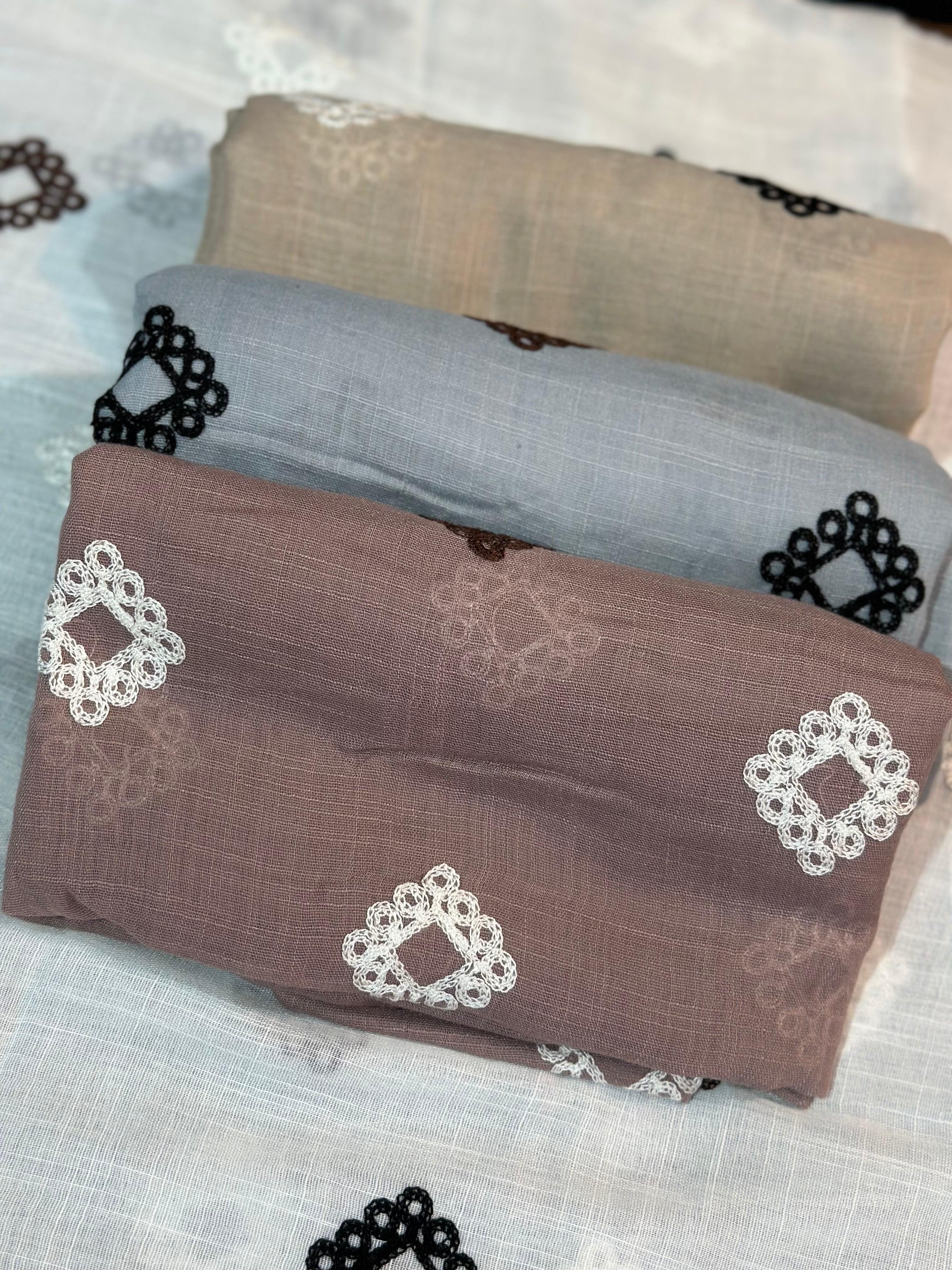 Hand Embroidered Lawn Stoller - Razia Hijab