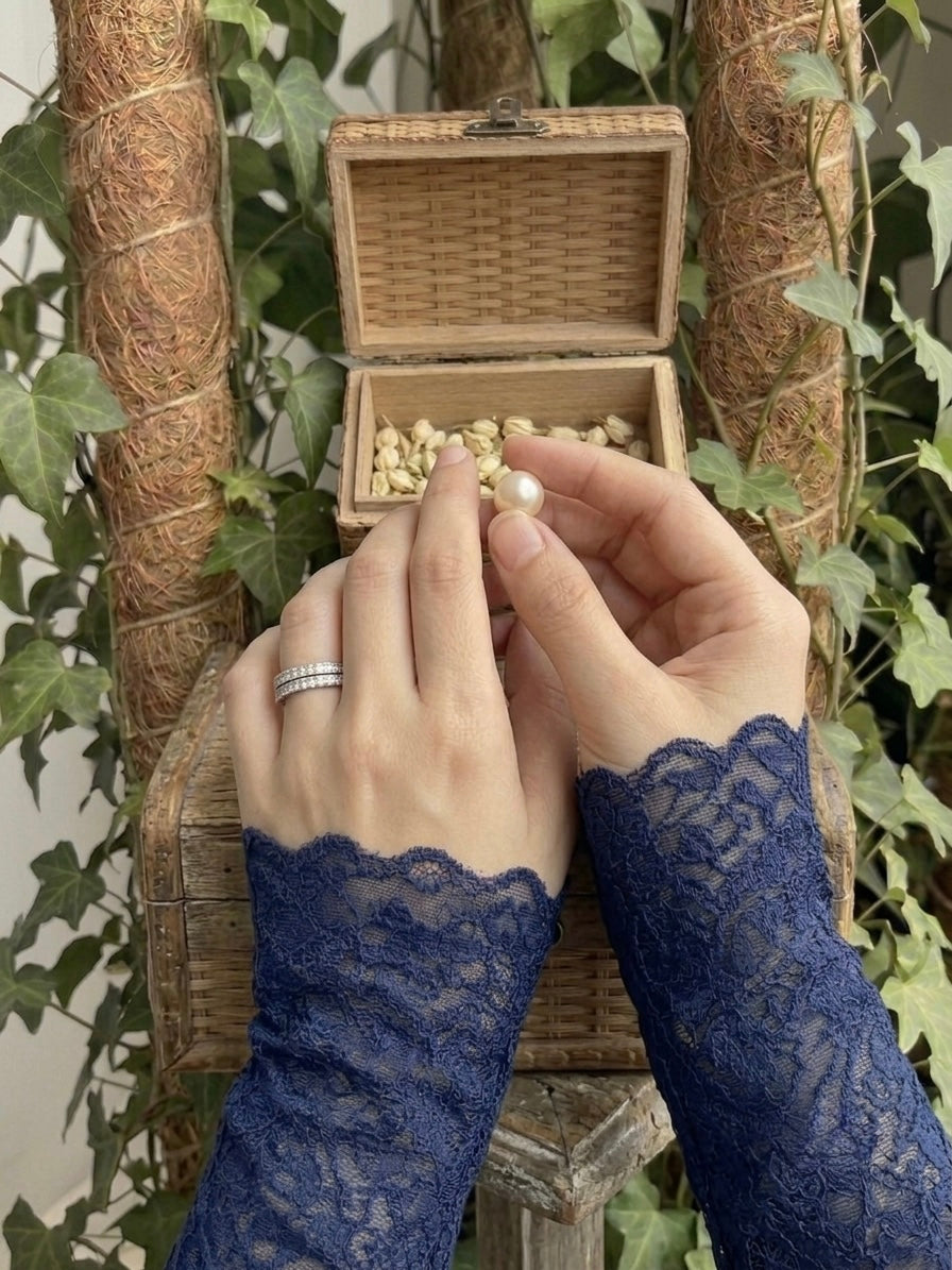 Premium Floral Lace Arm Sleeves – Navy Blue