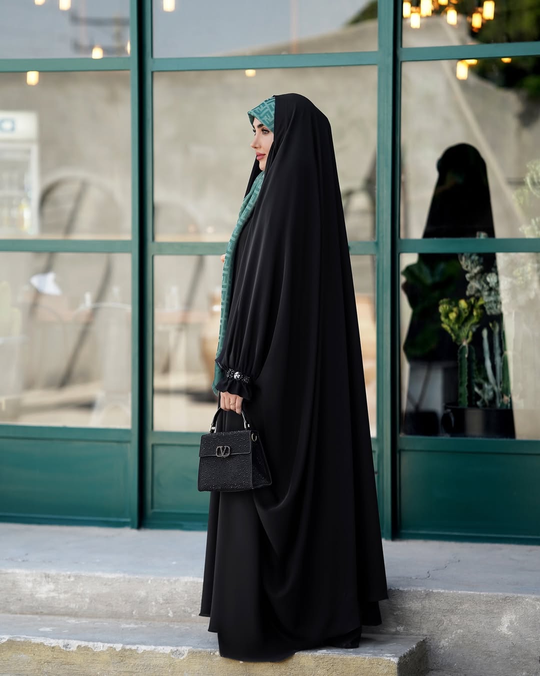 Iraqi Black Abaya – Original Nida Fabric with Handwork Sleeves