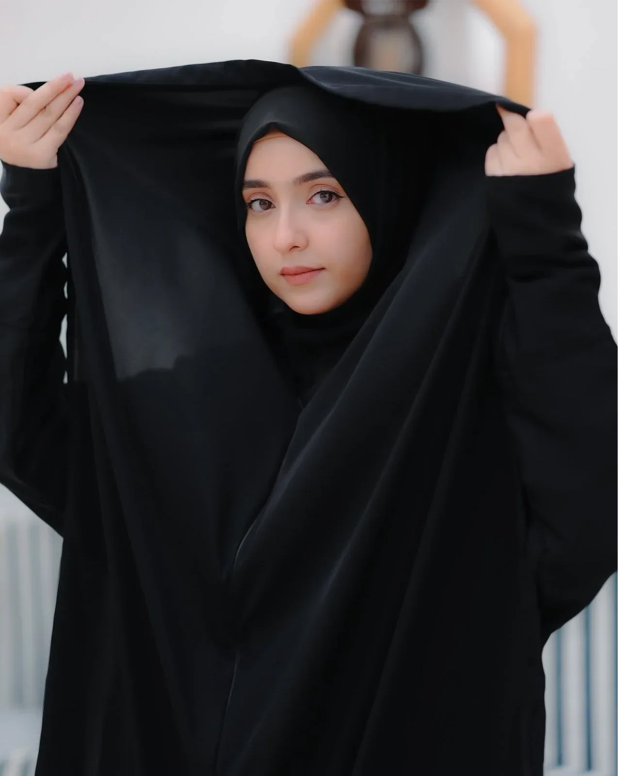 Shaaldar Elegant Full Coverage Chador with Sleeves - Razia Hijab
