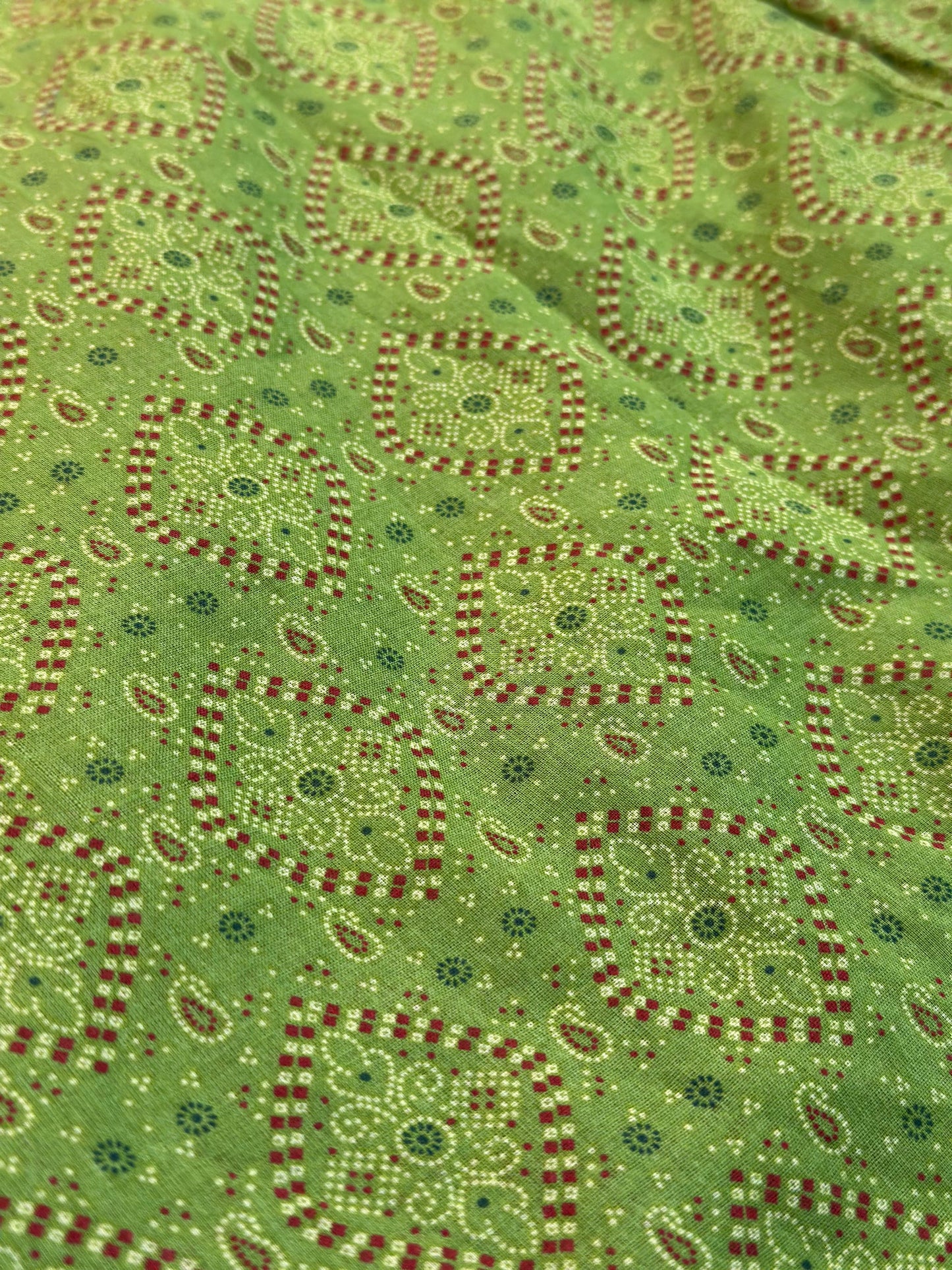 Premium Cotton Namaz Chador – Elegant Green with Traditional Print