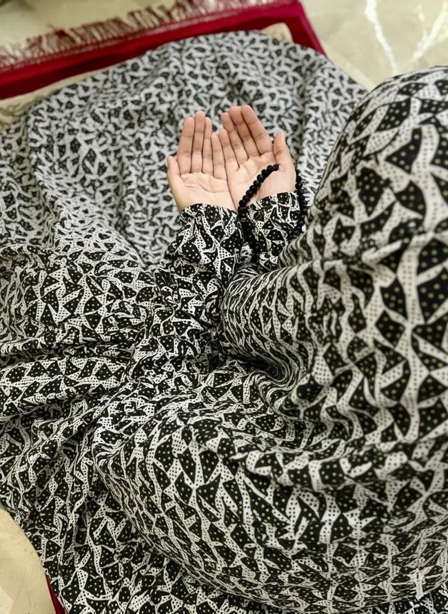 Printed Namaz Chaddar (New 322) - Razia Hijab Hover Image