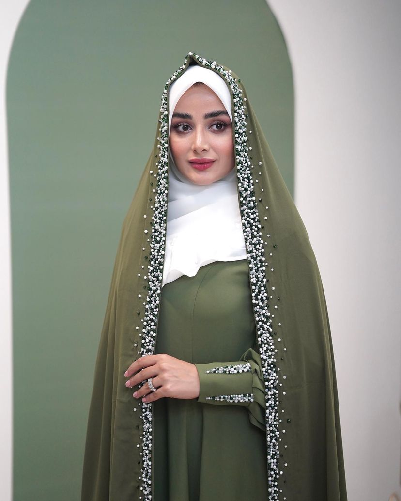 Festive Emerald Green Bridal Dress with Handwork Chador