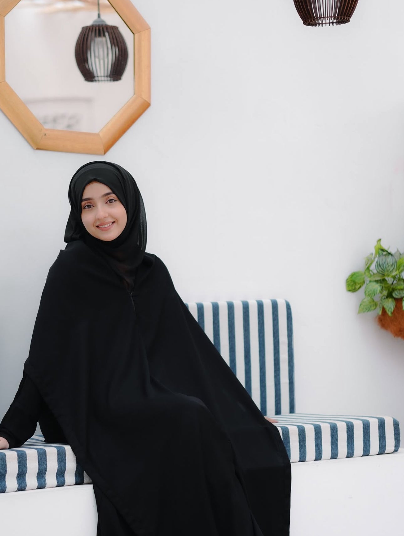 Shaaldar Elegant Full Coverage Chador with Sleeves