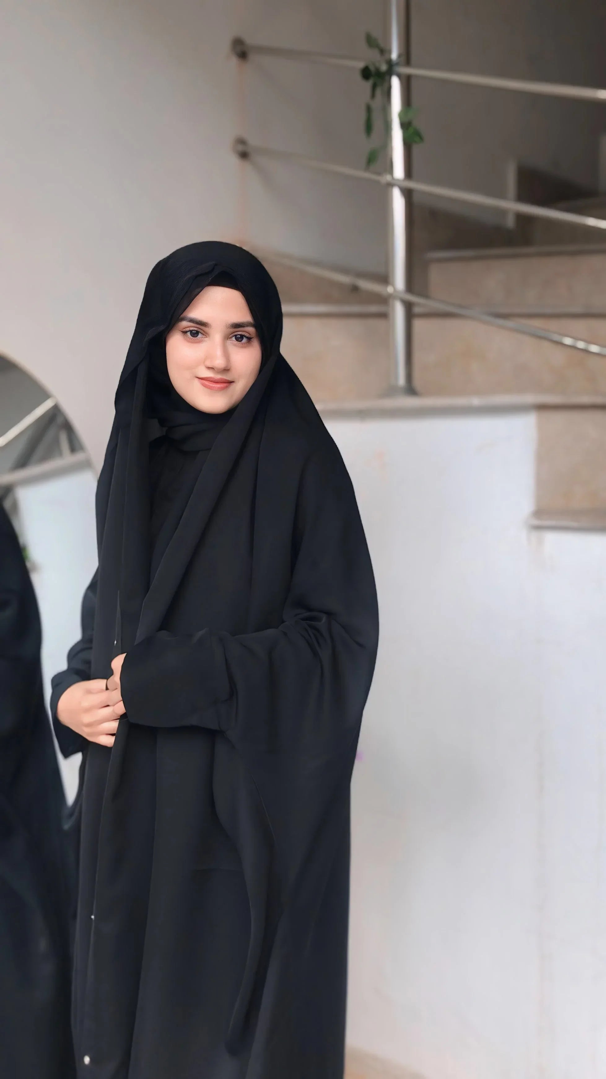 Irani abaya With Sleeves And Buttons - Razia Hijab