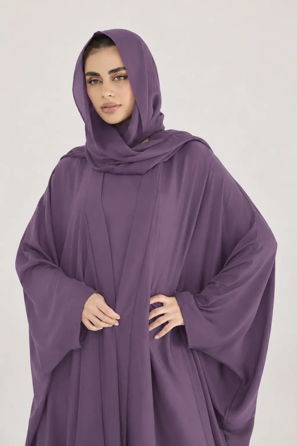 Lavender upper abaya for women with loose flowing fit